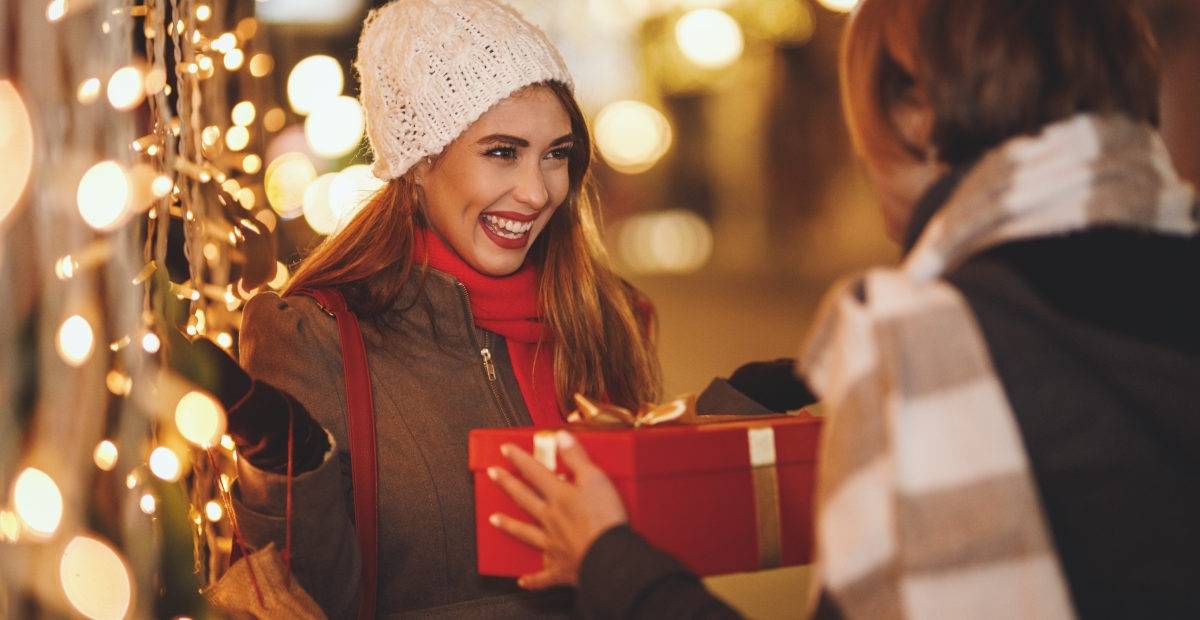 La solidaridad envuelve la magia de la Navidad